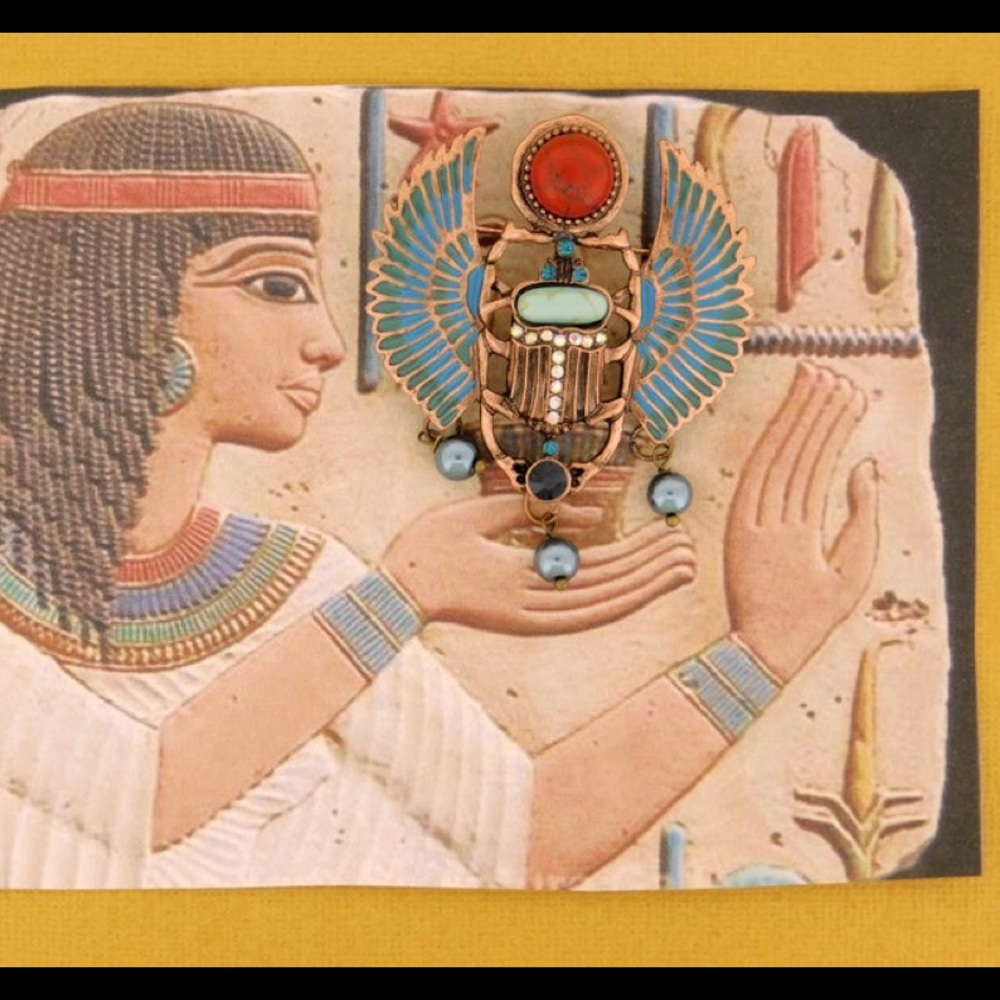 2 in 1 Brooch & Pendant - Egyptian Necklace Scarab